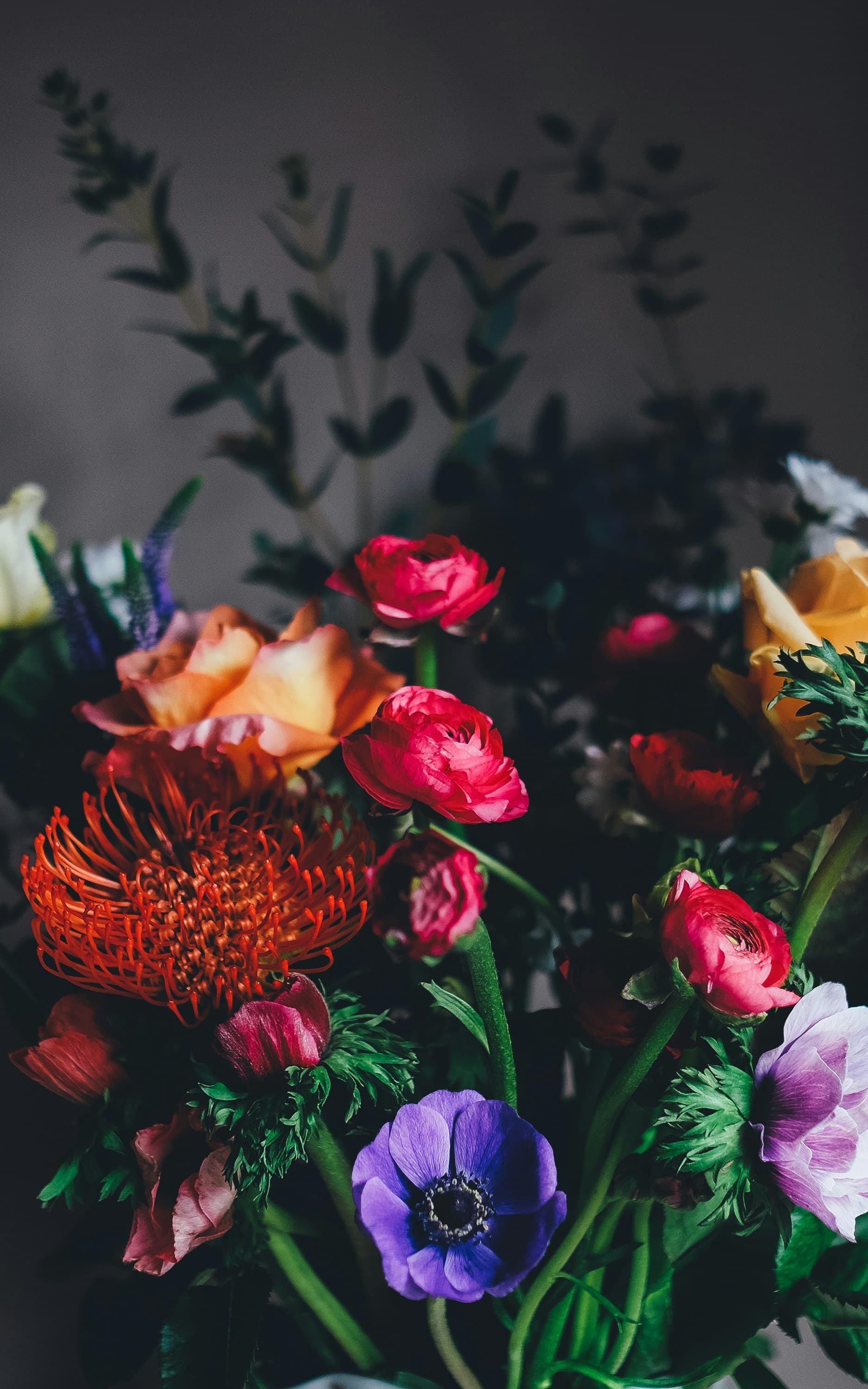 Rich moody bouquet